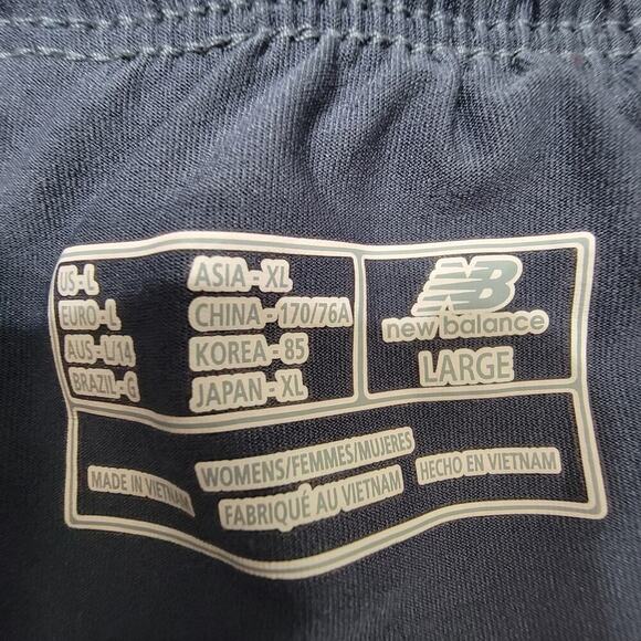 New Balance Shorts L Reflective Trim Built-In Liner Athletic - Picture 8 of 8